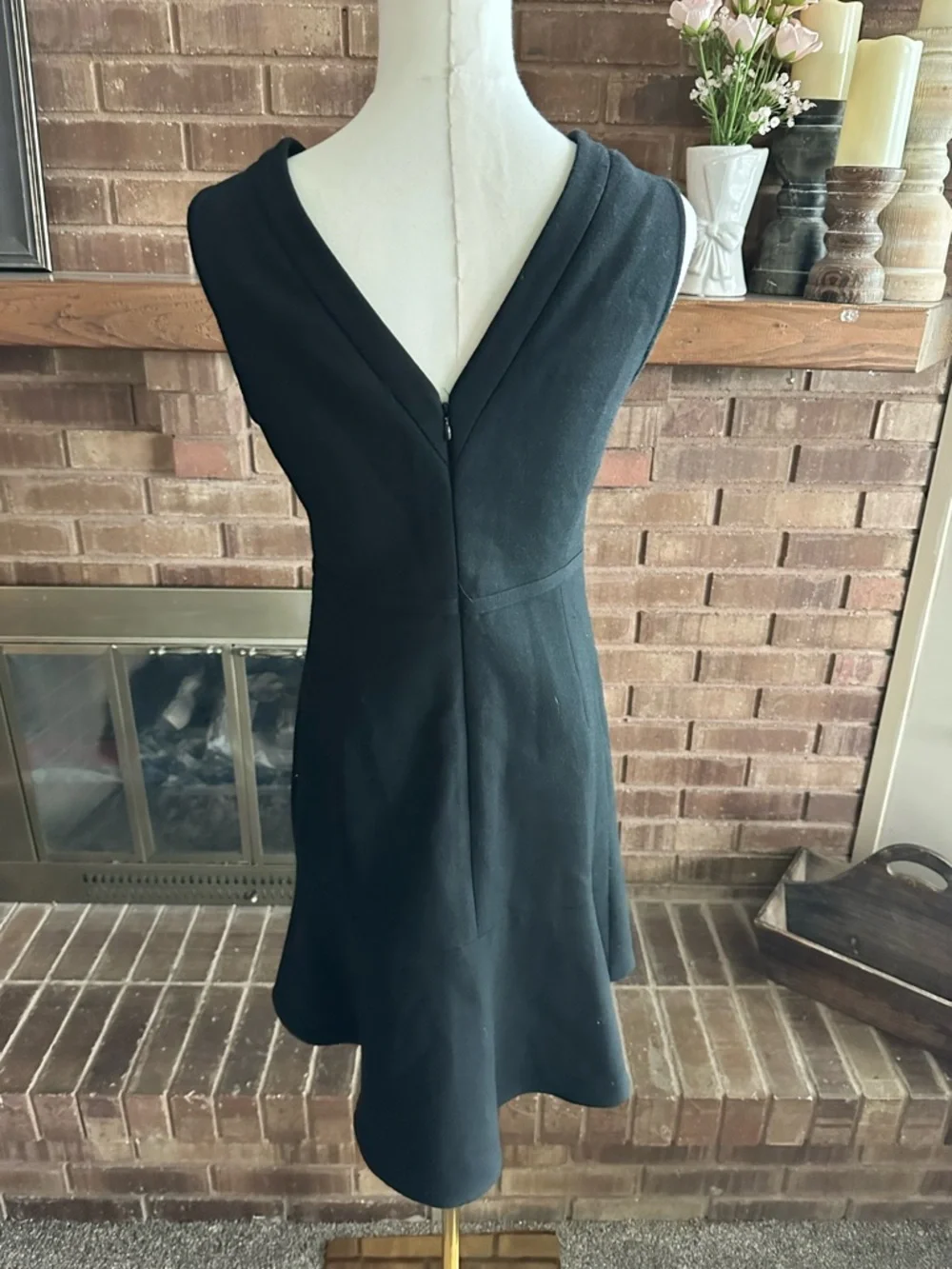 Vineyard Vines Little Black Dress Size 4 Sleeveless Drop Waist Flare Hem LBD